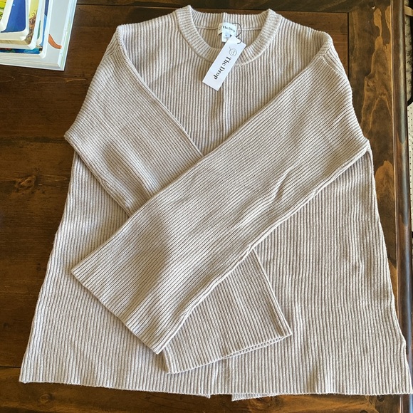 The Drop Beige Lounge Set - Picture 5 of 5